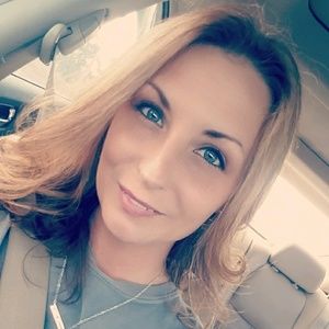 Meet your Posher, Nikki